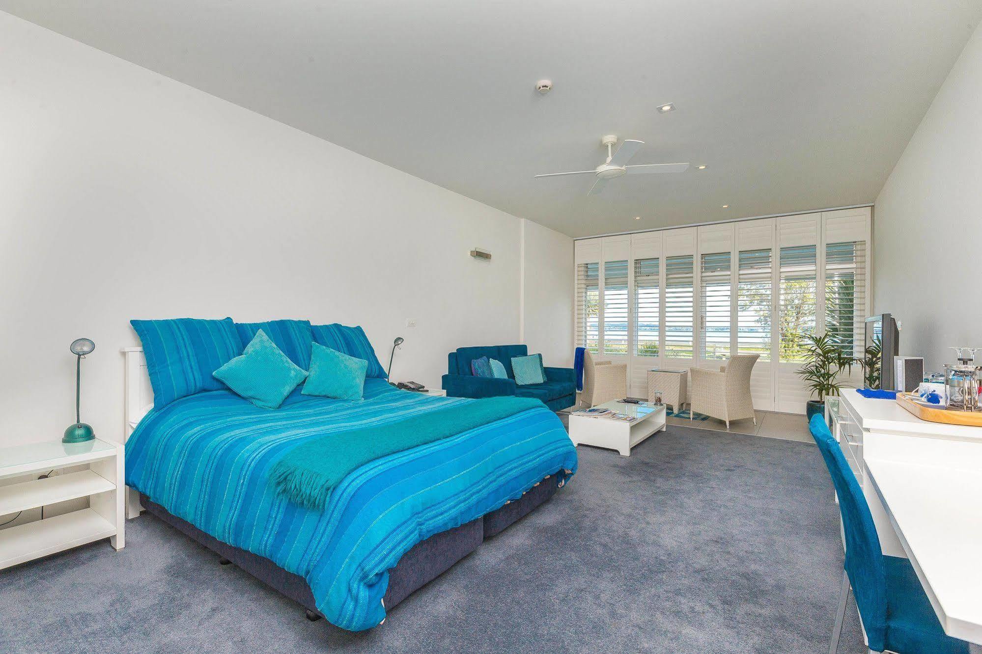Waiheke Waterfront Lodge Oneroa Extérieur photo