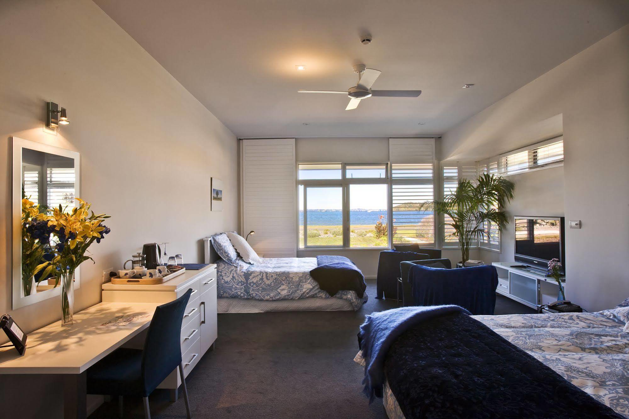 Waiheke Waterfront Lodge Oneroa Extérieur photo