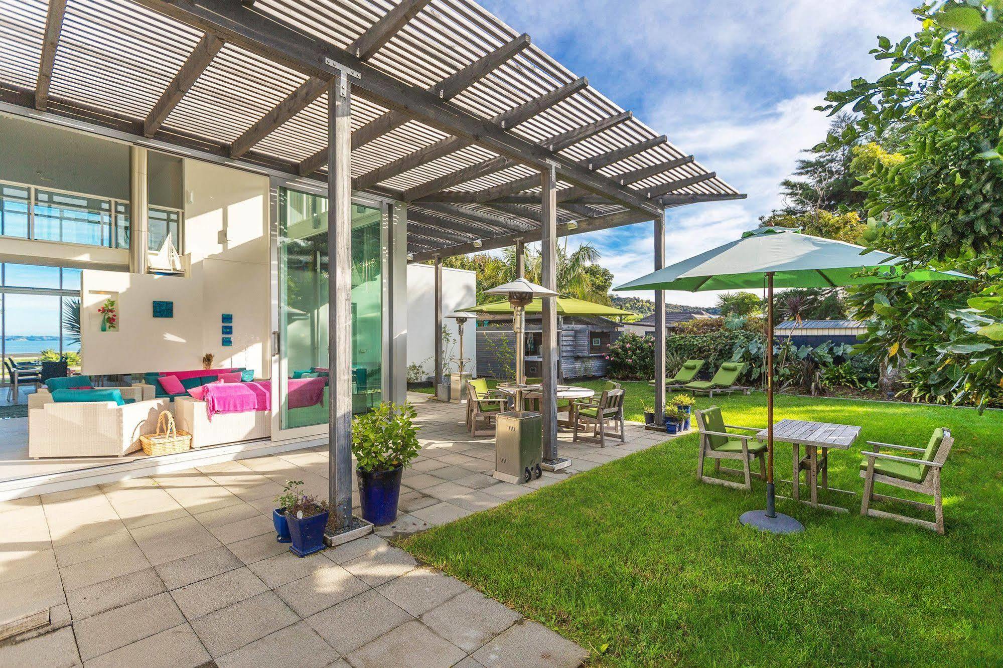 Waiheke Waterfront Lodge Oneroa Extérieur photo