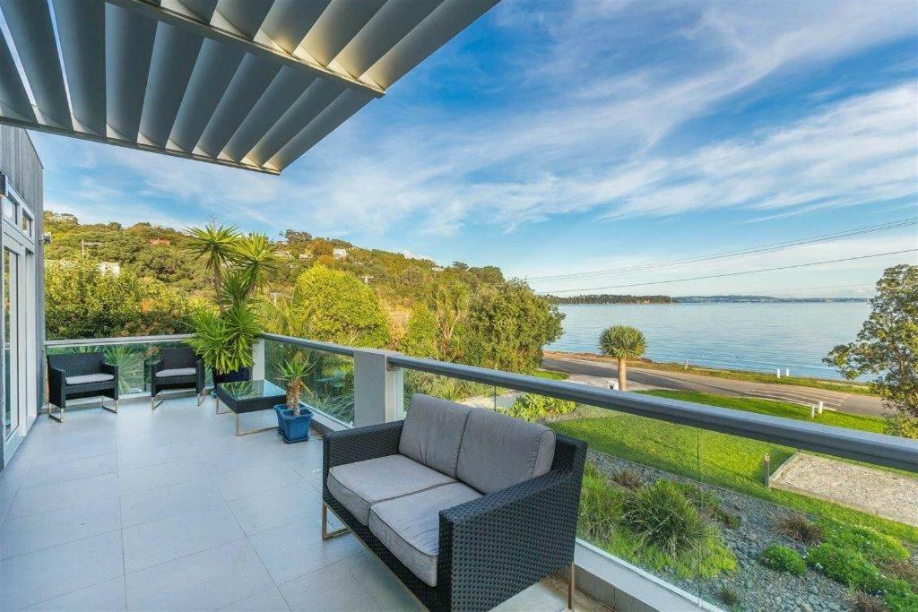 Waiheke Waterfront Lodge Oneroa Extérieur photo