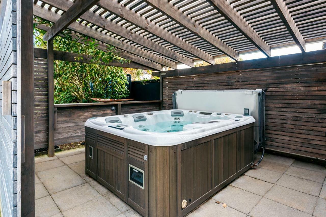 Waiheke Waterfront Lodge Oneroa Extérieur photo